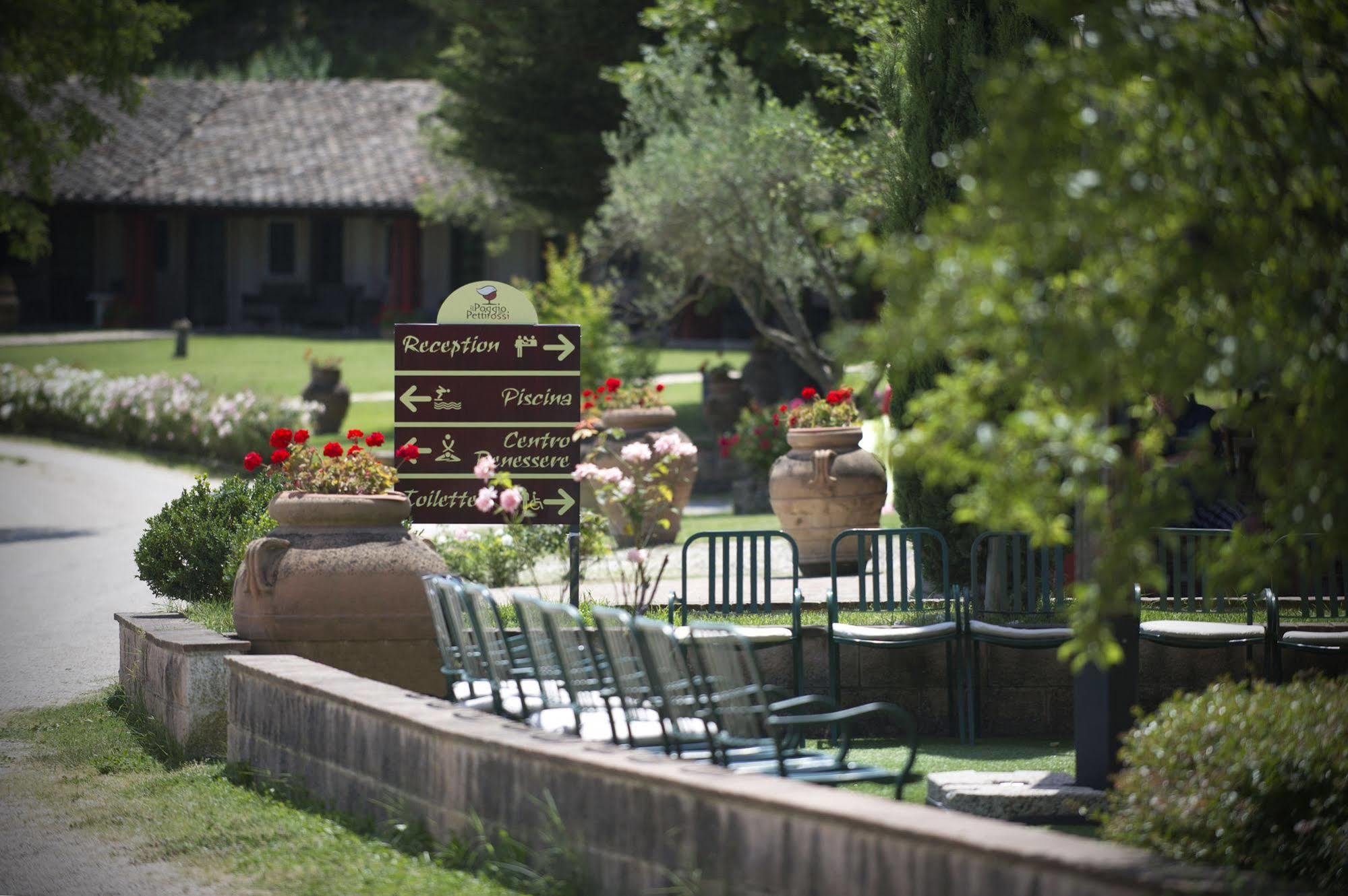 Il Poggio Dei Pettirossi Hotel Bevagna Exterior foto